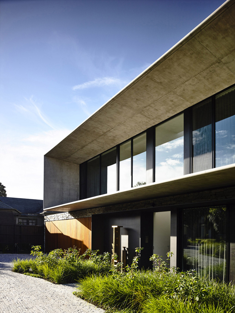 Matt Gibson Architecture Design A Concrete House In Melbourne