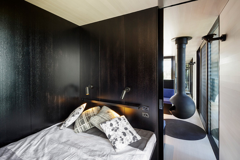 Moonlight Cabin By Jackson Clements Burrows Architects