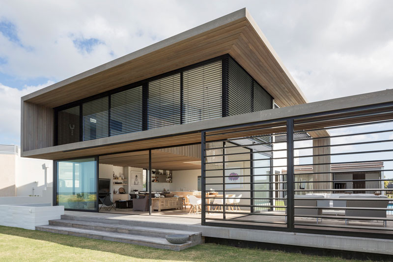 Tuatua House in Omaha, New Zealand, designed by Julian Guthrie.
