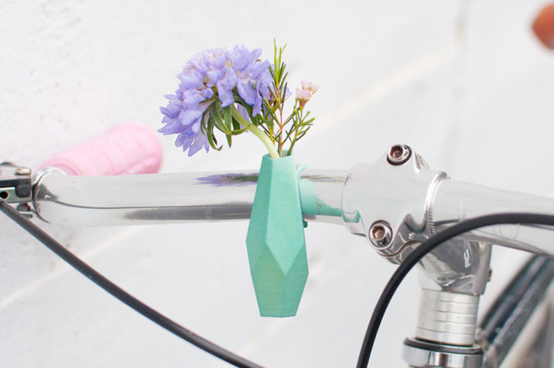 Bell Buddy Bicycle Handlebar Flower Vase Easy On/Off Plastic Cute Fake or Fresh 