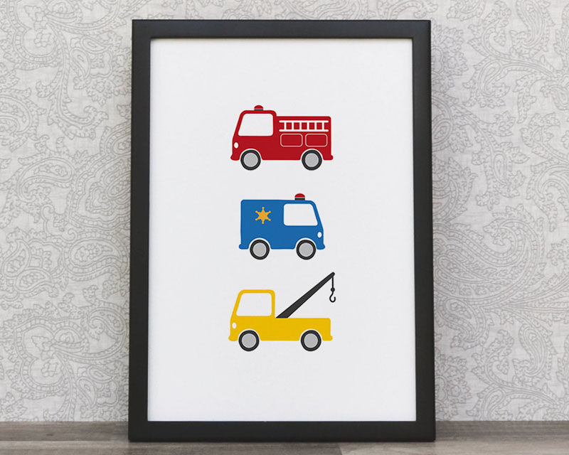 15 Modern Nursery Art Prints To Dress Up Your Child's Walls // Until you can fill your child's walls with their own masterpieces, decorating a nursery with modern art prints of cute animals, whimsy illustrations, or calm colors is the best way to go. #NurseryArt #KidsArt #NurseryDecor #ModernNurseryArt #NurseryArtPrints
