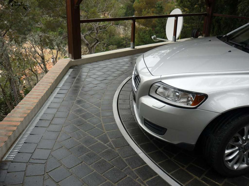 Garage Design Idea Include A Car Turntable If You're Short On Space