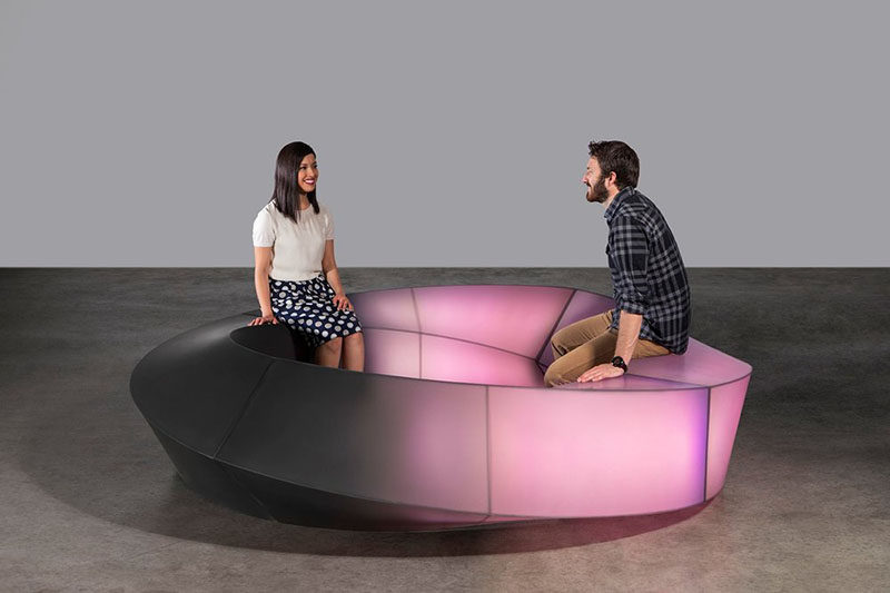 Designer Louis Lim of Makingworks together with 3form have created a modern interactive circular bench named Mobius, that lights up when it's touched.