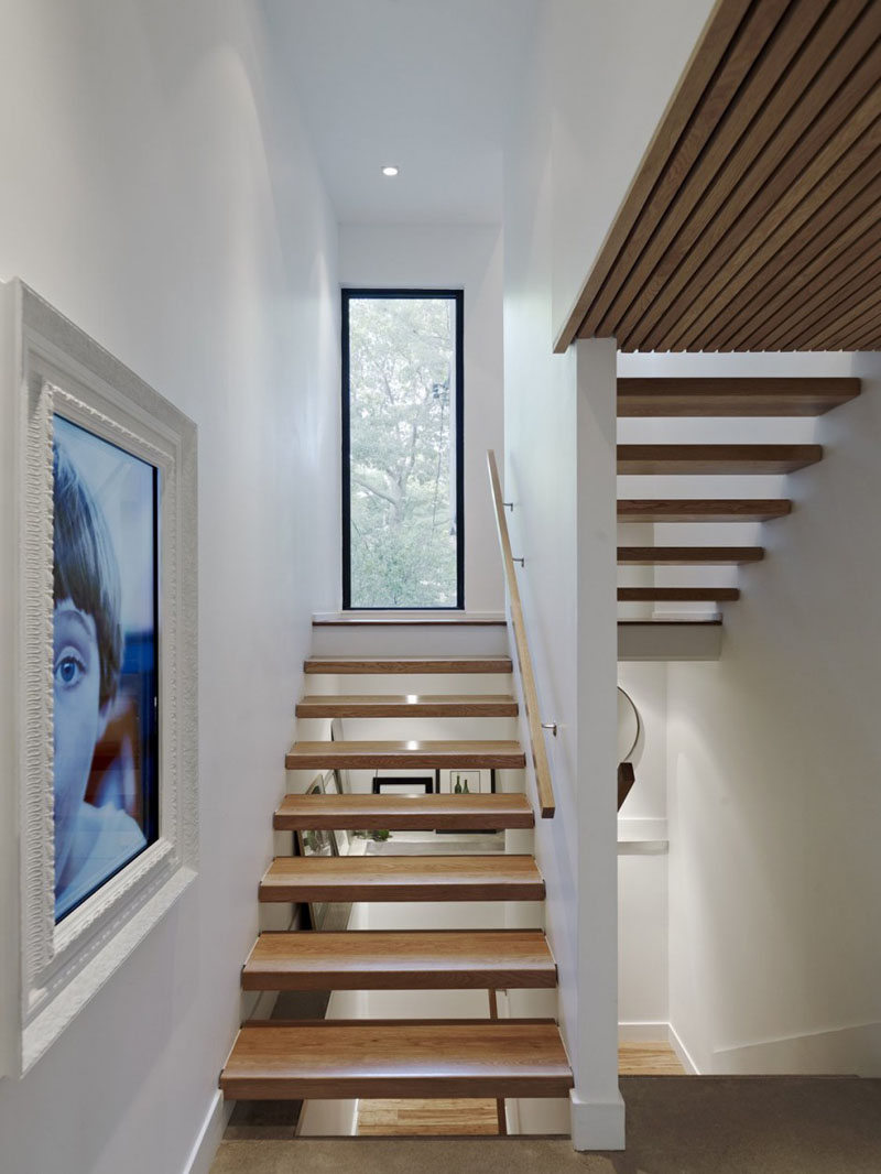 A Modern Family House Was Added To This Residential Toronto Street