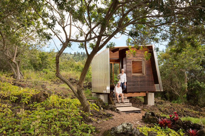 The ?Outside House? Straddles A 300 Year Old Lava Flow On Maui