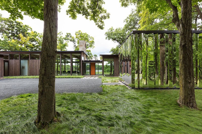 This Home Has A Mirrored Shed That Almost Blends Into Its Surroundings