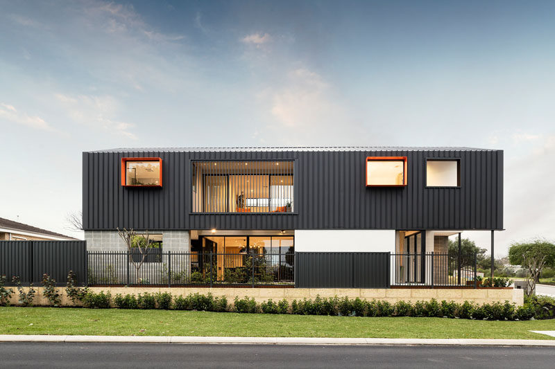 Builder Residential Attitudes, together with designer Brook Leber, have recently completed The Barnhaus, a new modern house in Perth, Australia. #Architecture #ModernHouse #AustralianArchitecture