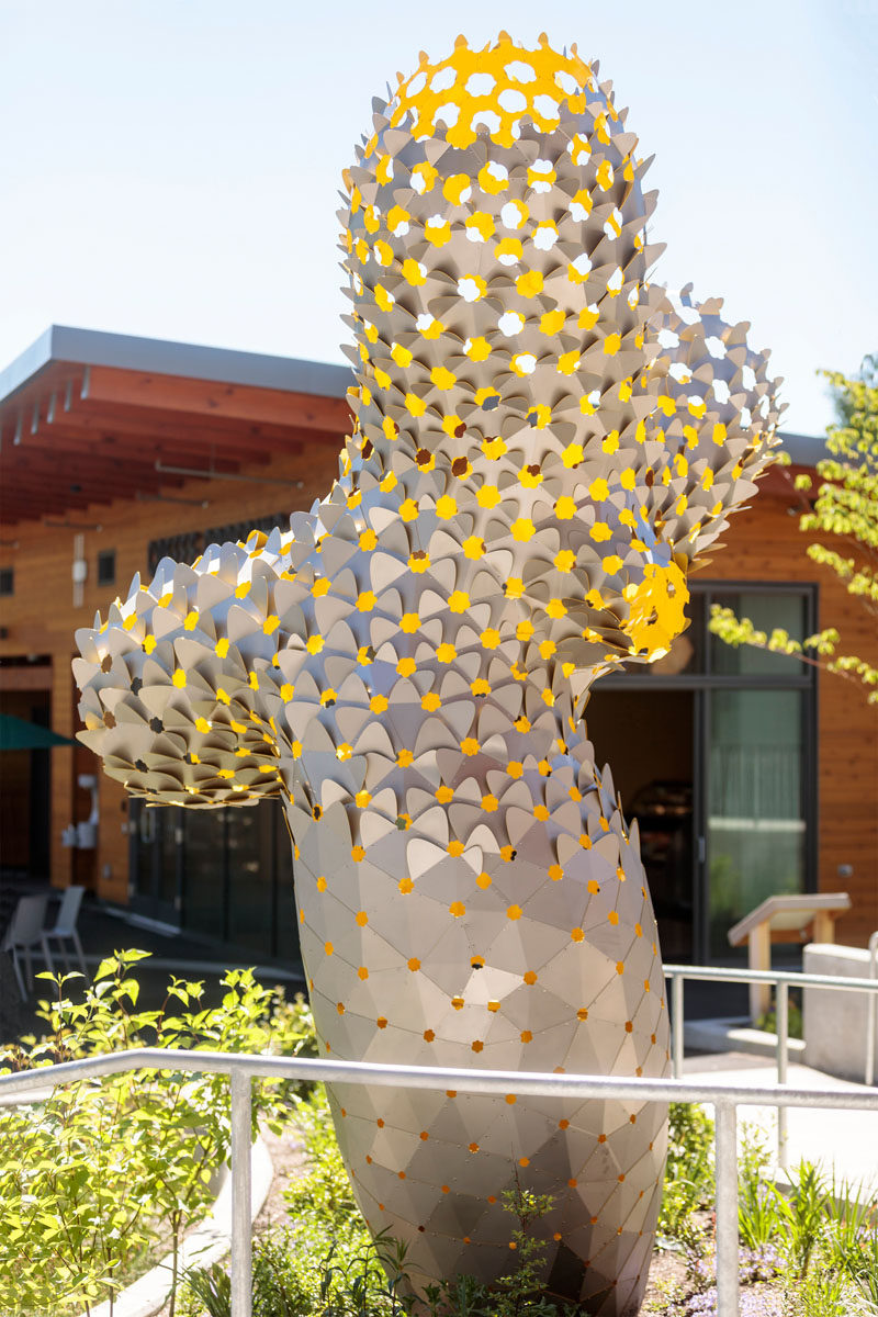 Hundreds Of Bow-Tie Shaped Aluminum Pieces Make Up This New Sculpture In Portland
