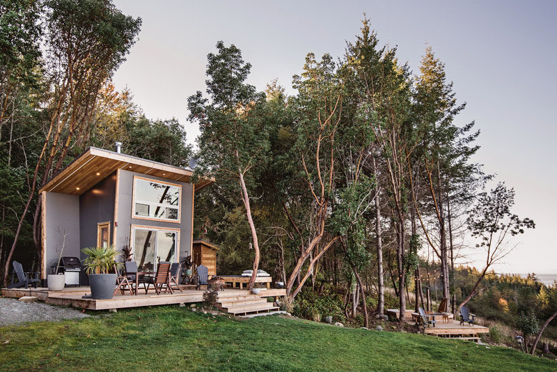 This Tiny Home Is An Island Getaway On Canada?s West Coast