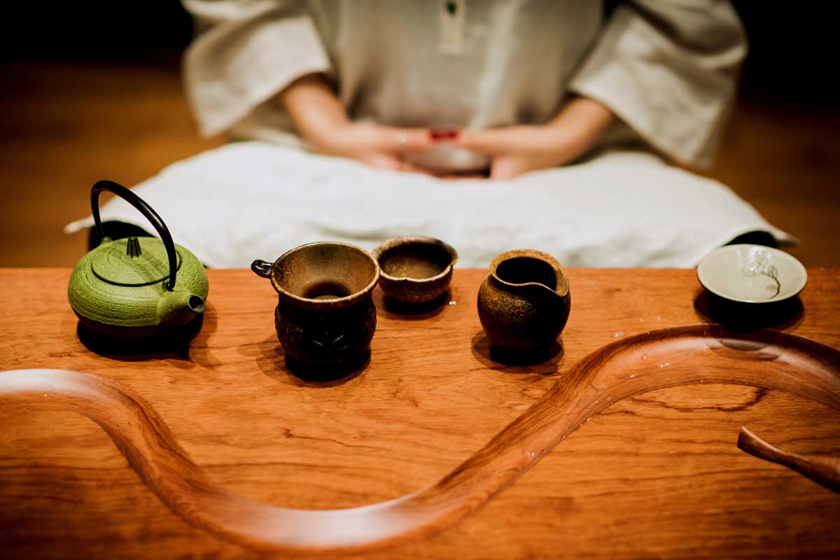 Чайная церемония галицкий. Чайная церемония в Китае. Японская чайная церемония. Китайская церемония чаепития. Китайский чай церемония.