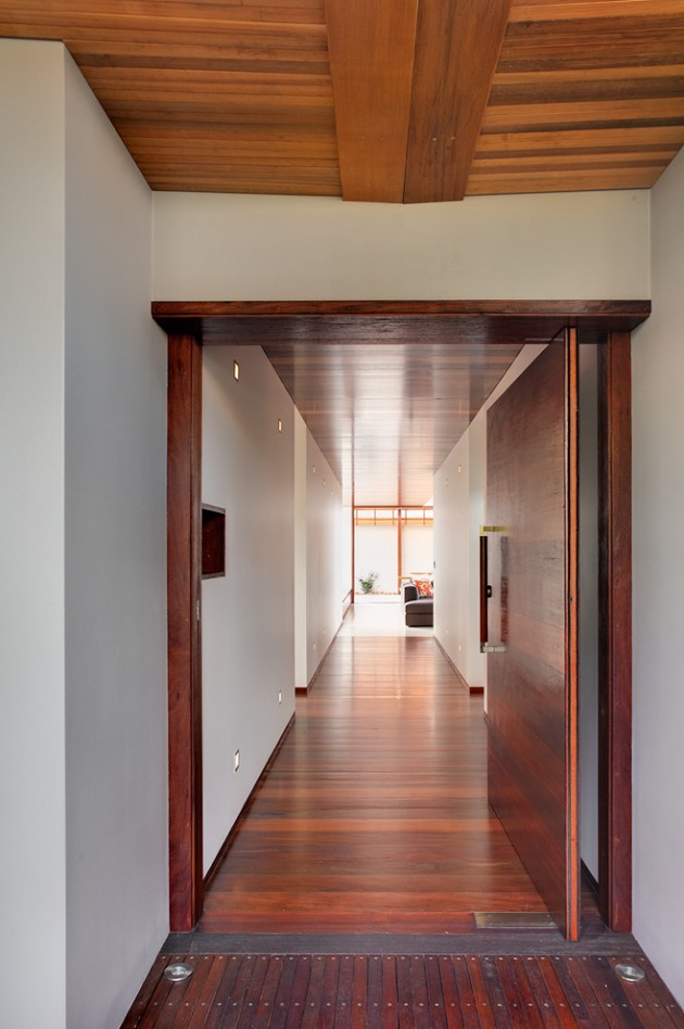 Queens Park Residence by CplusC Architects and Builders