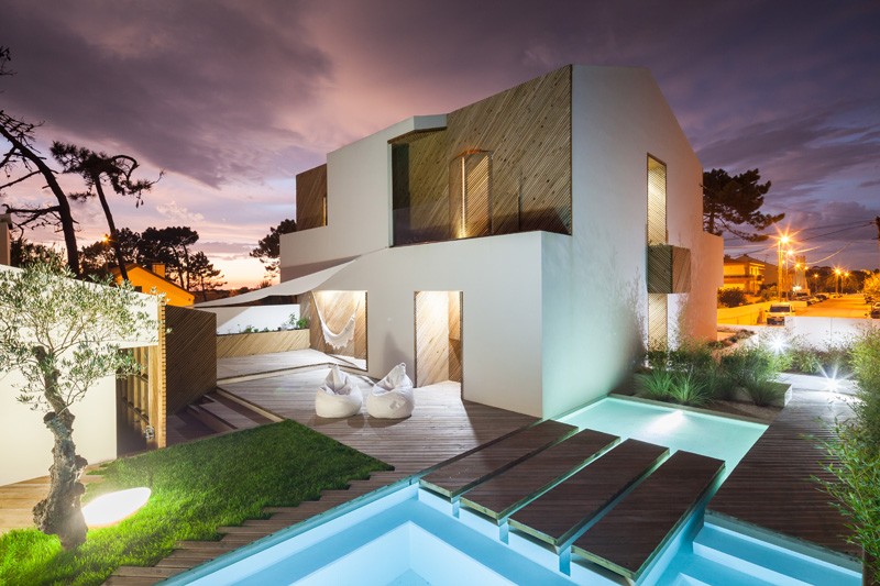 modern-house-portugal-270215_02