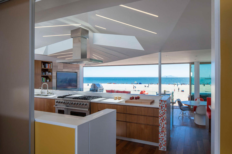 Silver Strand Beach House By Robert Kerr Architecture