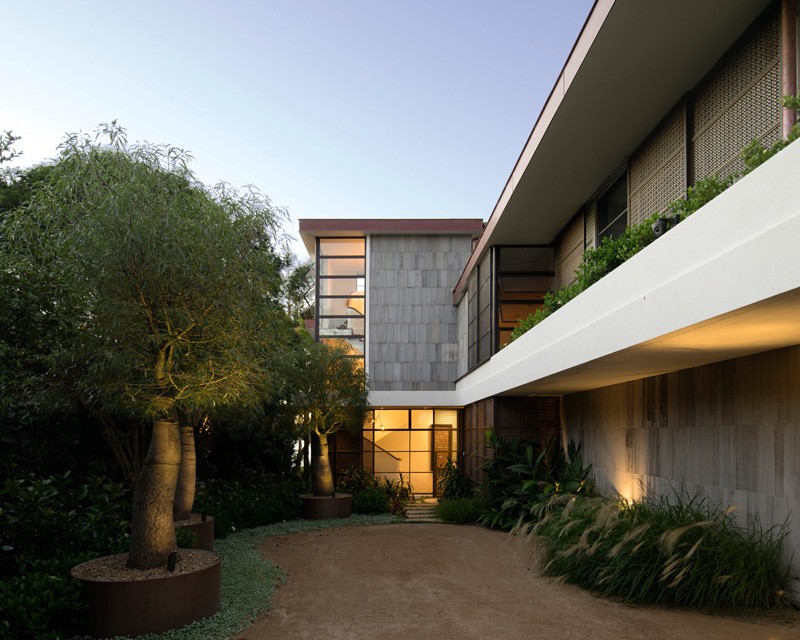 Harbour Front-Row Seat by Luigi Rosselli Architects