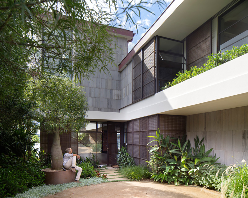 Harbour Front-Row Seat by Luigi Rosselli Architects