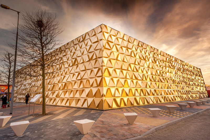 Gold souk by Liong Lie Architects and Leaders against routine