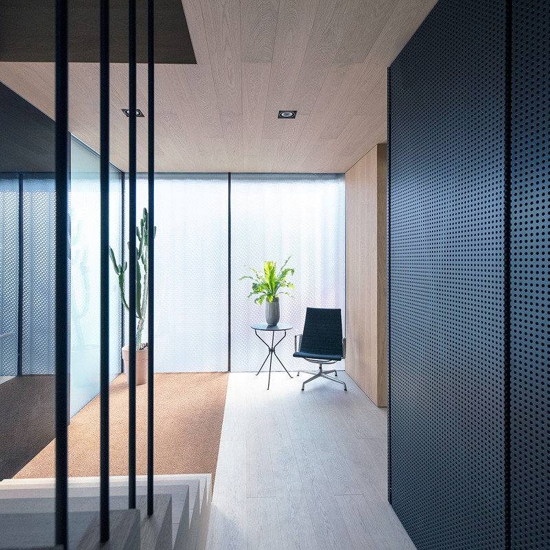 minimalist-villa_040315_13