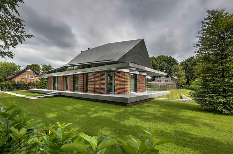 Contemporary dutch home