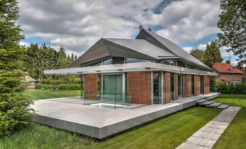 Contemporary dutch home