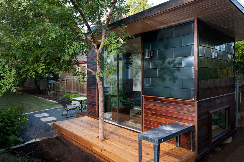 92 Square Foot Backyard Office by Sett Studio