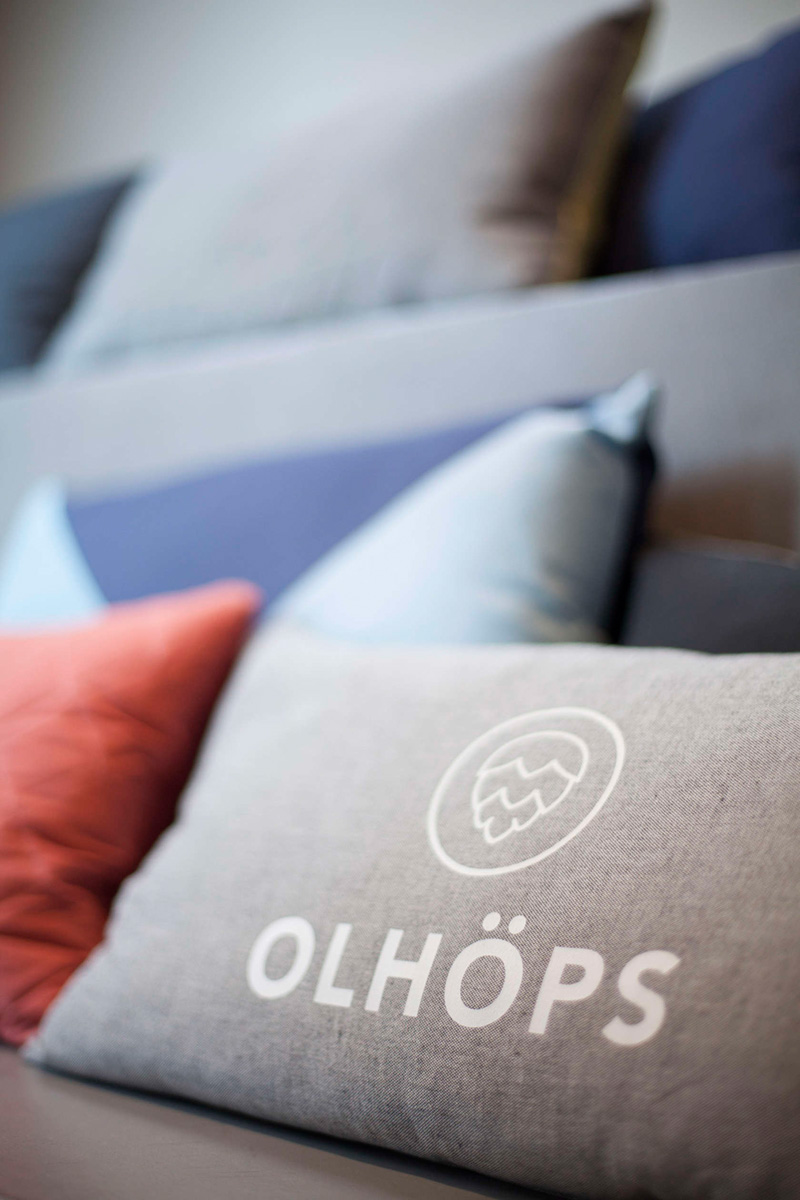 Olhöps Craft Beer House by Borja Garcia Studio