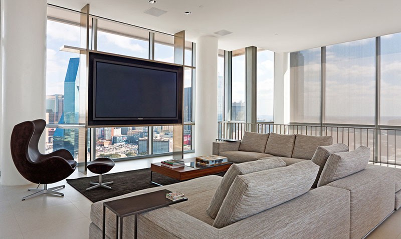 Contemporary TV Room