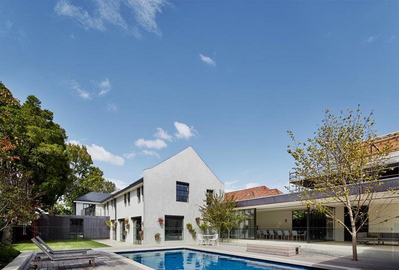 Hopetoun Road Residence By b.e architecture