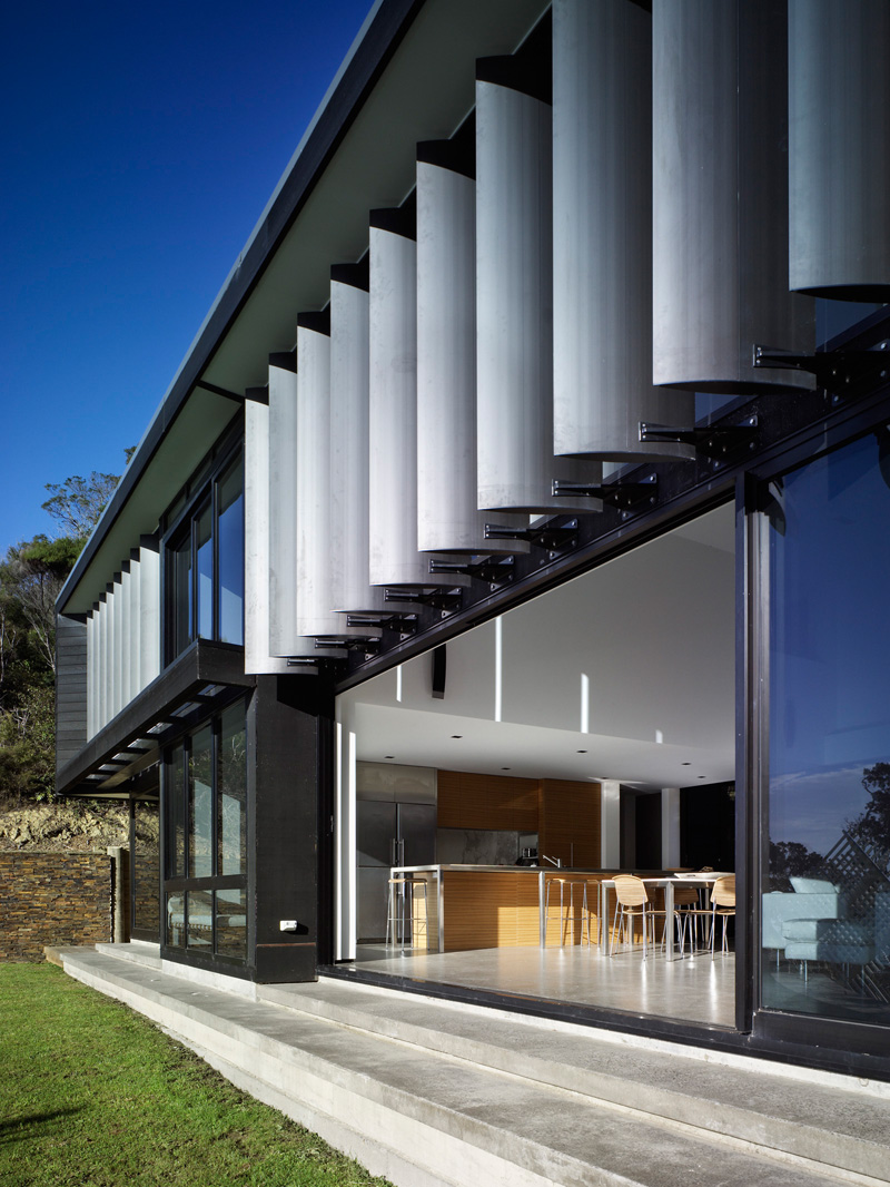 Waikopua Residence by Daniel Marshall Architects