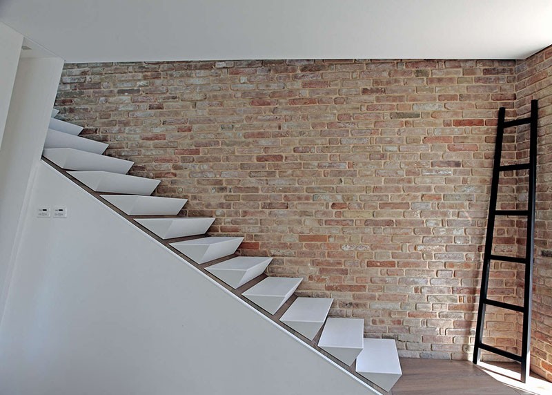 Wedge shaped stairs