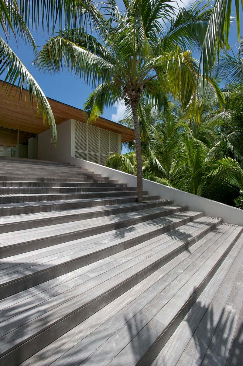 'House on a Dune' By Chad Oppenheim