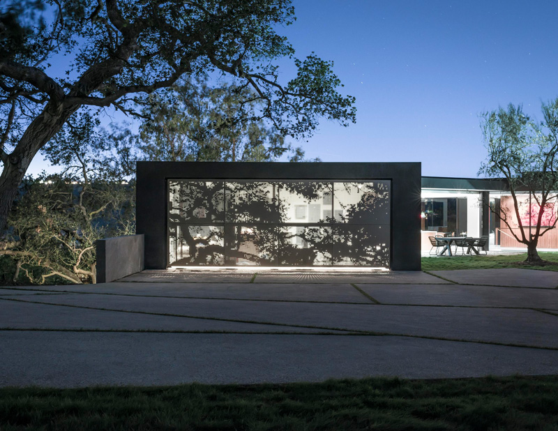 Oak Pass Main House By Walker Workshop