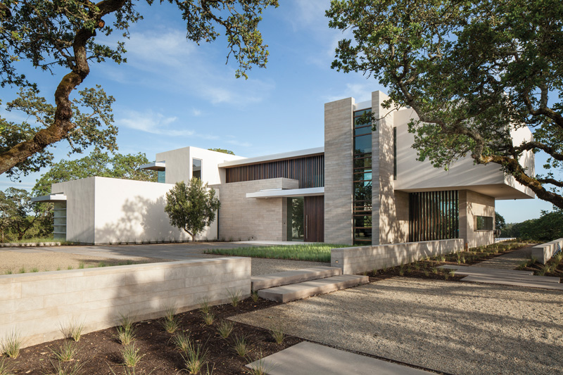 Retrospect Vineyards House by Swatt Miers Architects