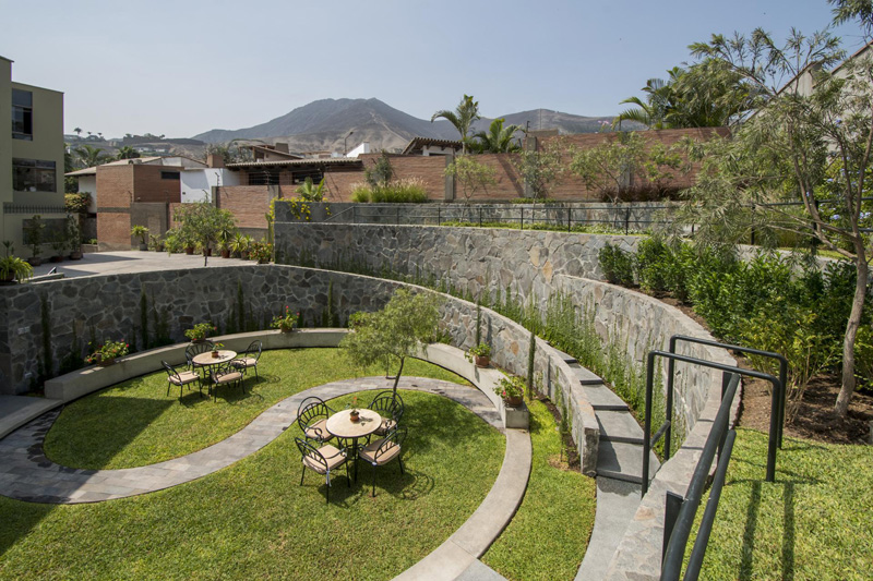 A Former Cockfighting Arena Has Been Converted Into A Lovely Garden