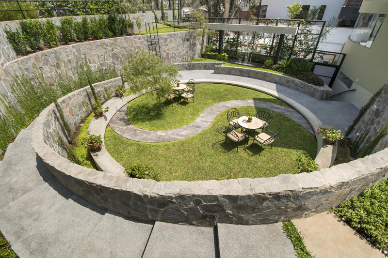 A Former Cockfighting Arena Has Been Converted Into A Lovely Garden