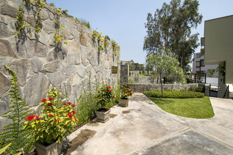 A Former Cockfighting Arena Has Been Converted Into A Lovely Garden