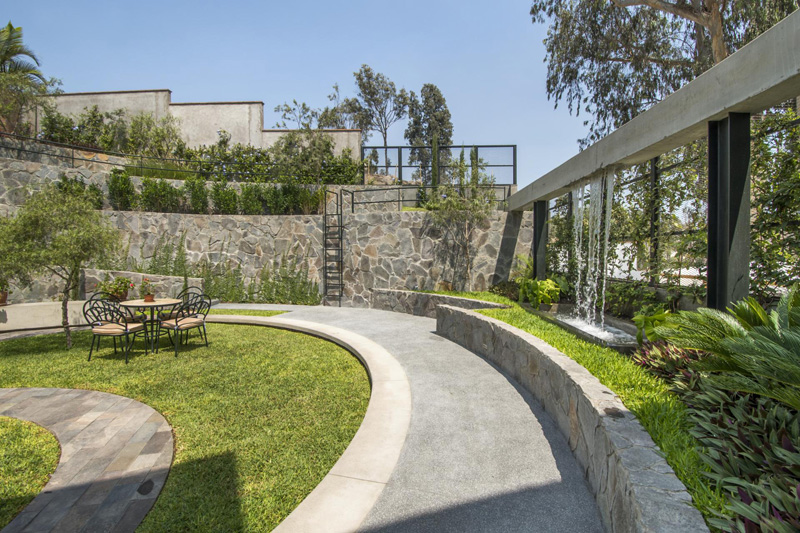 A Former Cockfighting Arena Has Been Converted Into A Lovely Garden