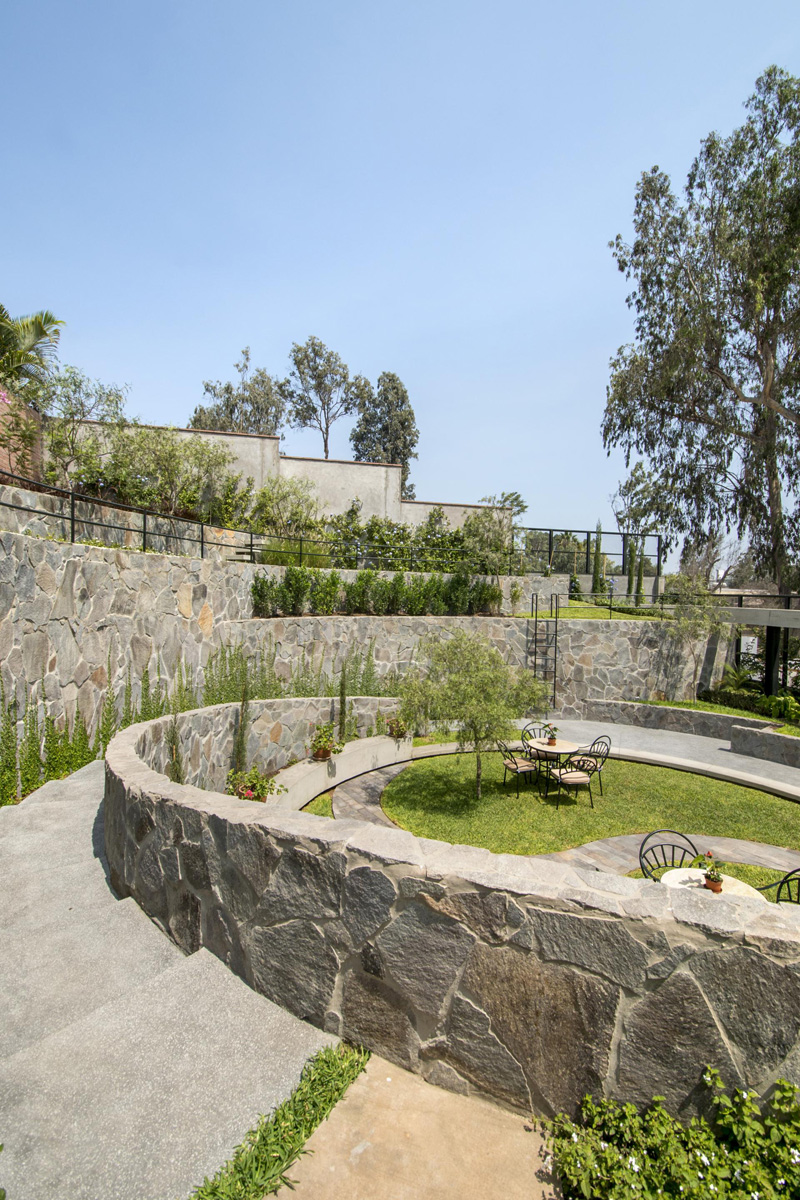 A Former Cockfighting Arena Has Been Converted Into A Lovely Garden