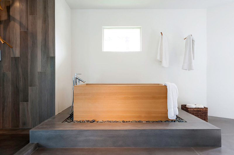 7 Bathrooms With Freestanding Bathtubs