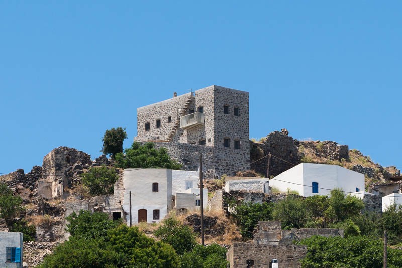 A Respectful Contemporary Update Of A Historic House In Greece