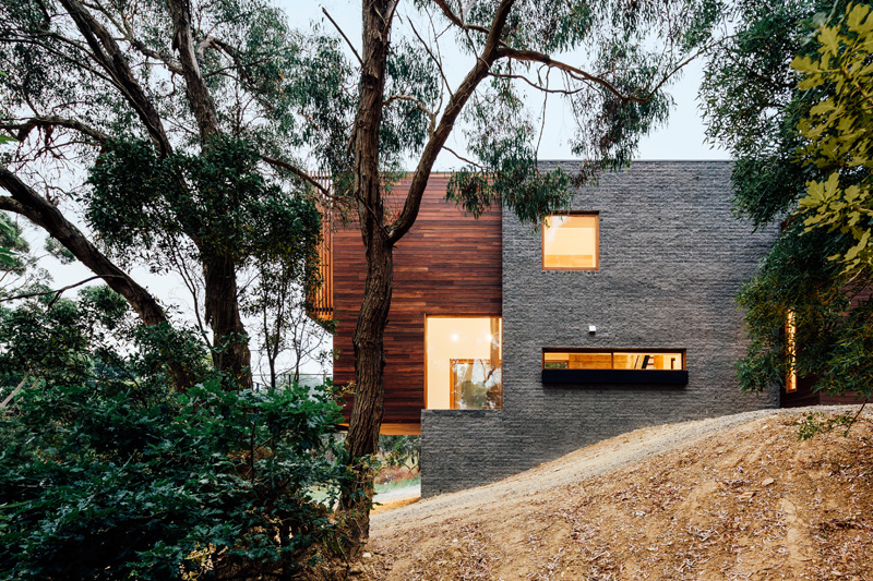 Invermay House by Moloney Architects