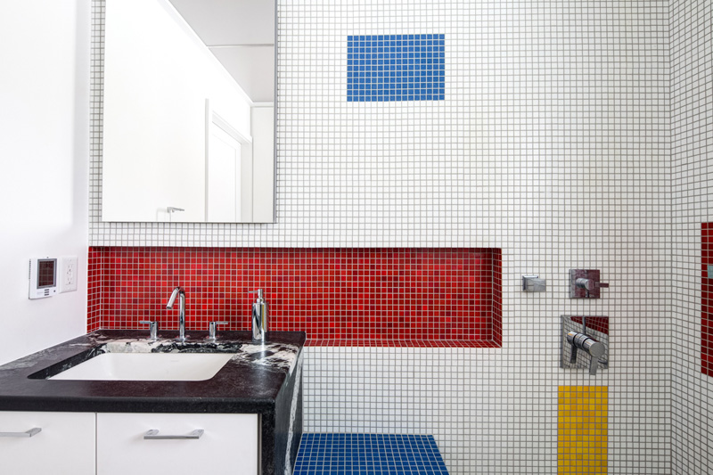 A Mondrian Inspired Bathroom By Alloy Workshop