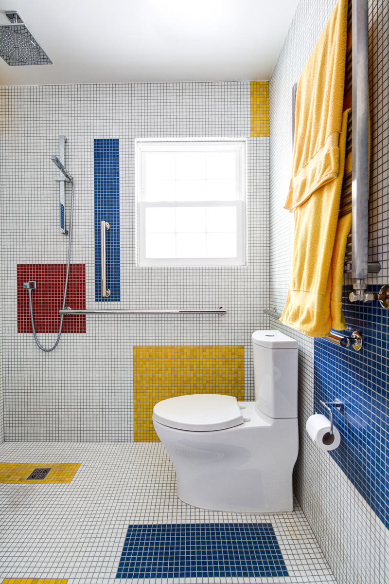 A Mondrian Inspired Bathroom By Alloy Workshop