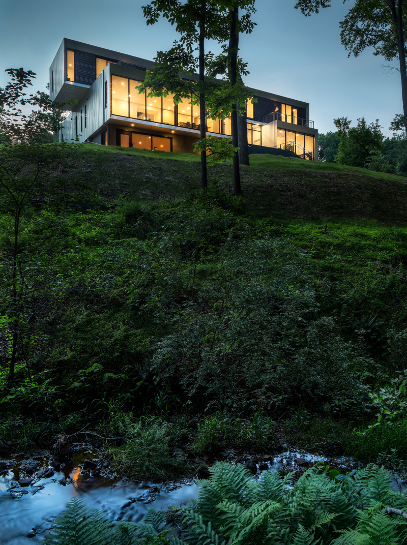 Bridge House By Höweler+Yoon Architecture