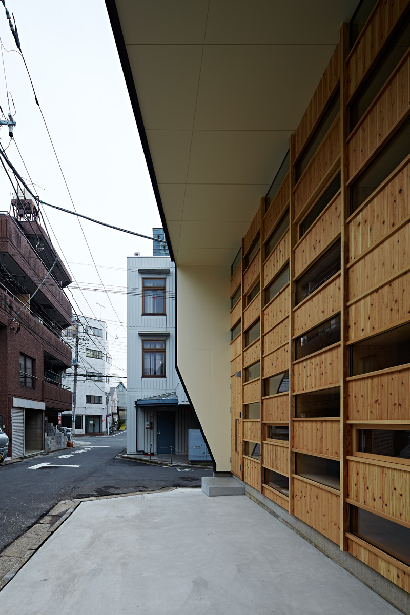 Checkered House By Takeshi Shikauchi Architect Office