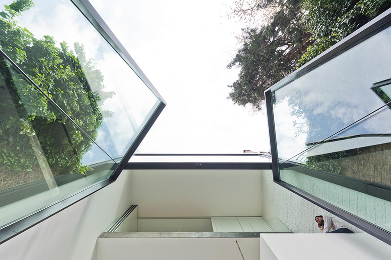 The Largest Glass Pivoting Doors In The World