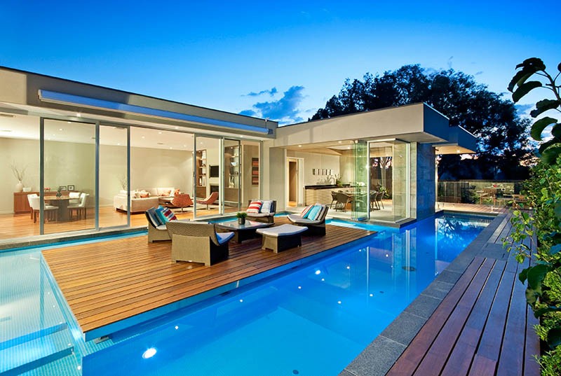 Floating island deck in a swimming pool