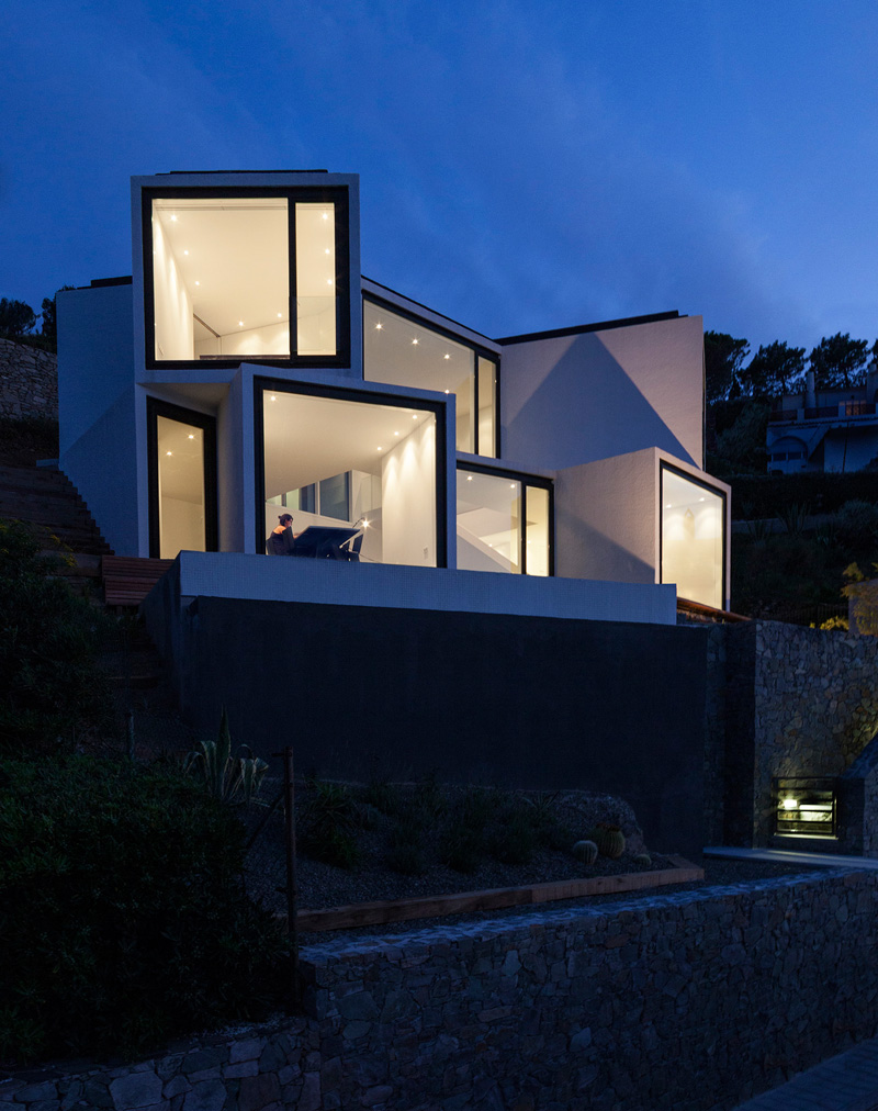 Sunflower House by Cadaval & Solà-Morales