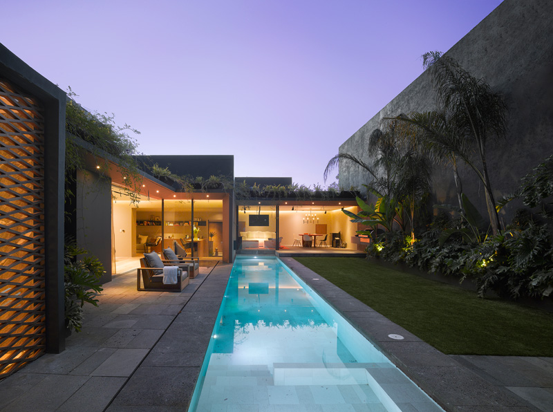 Barrancas House By EZEQUIELFARCA architecture & design