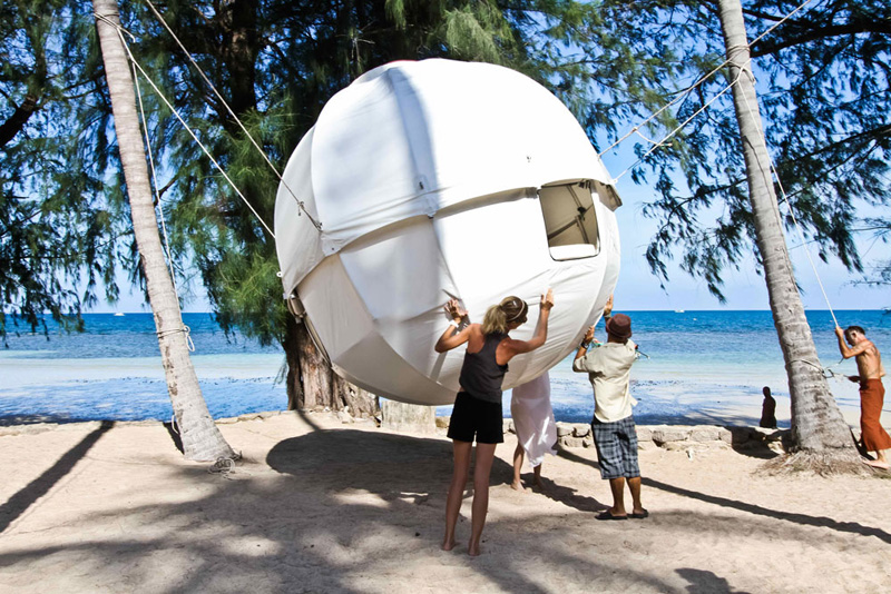 Hanging sales cocoon pod
