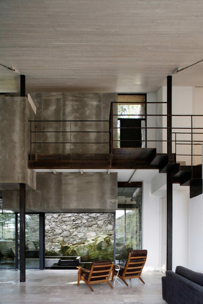 Estate In Extremadura by Ábaton Architects